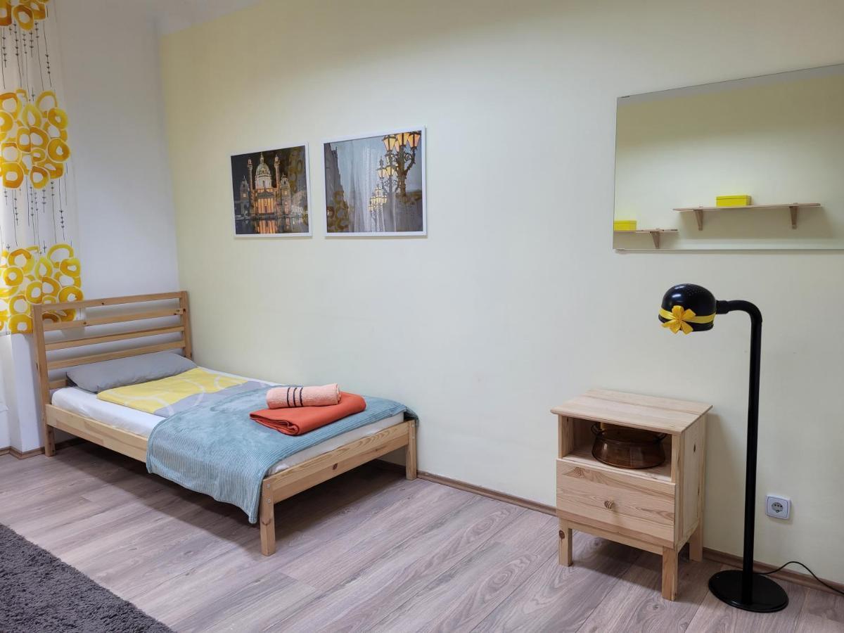 Budget Studio Near Prater Viena Exterior foto